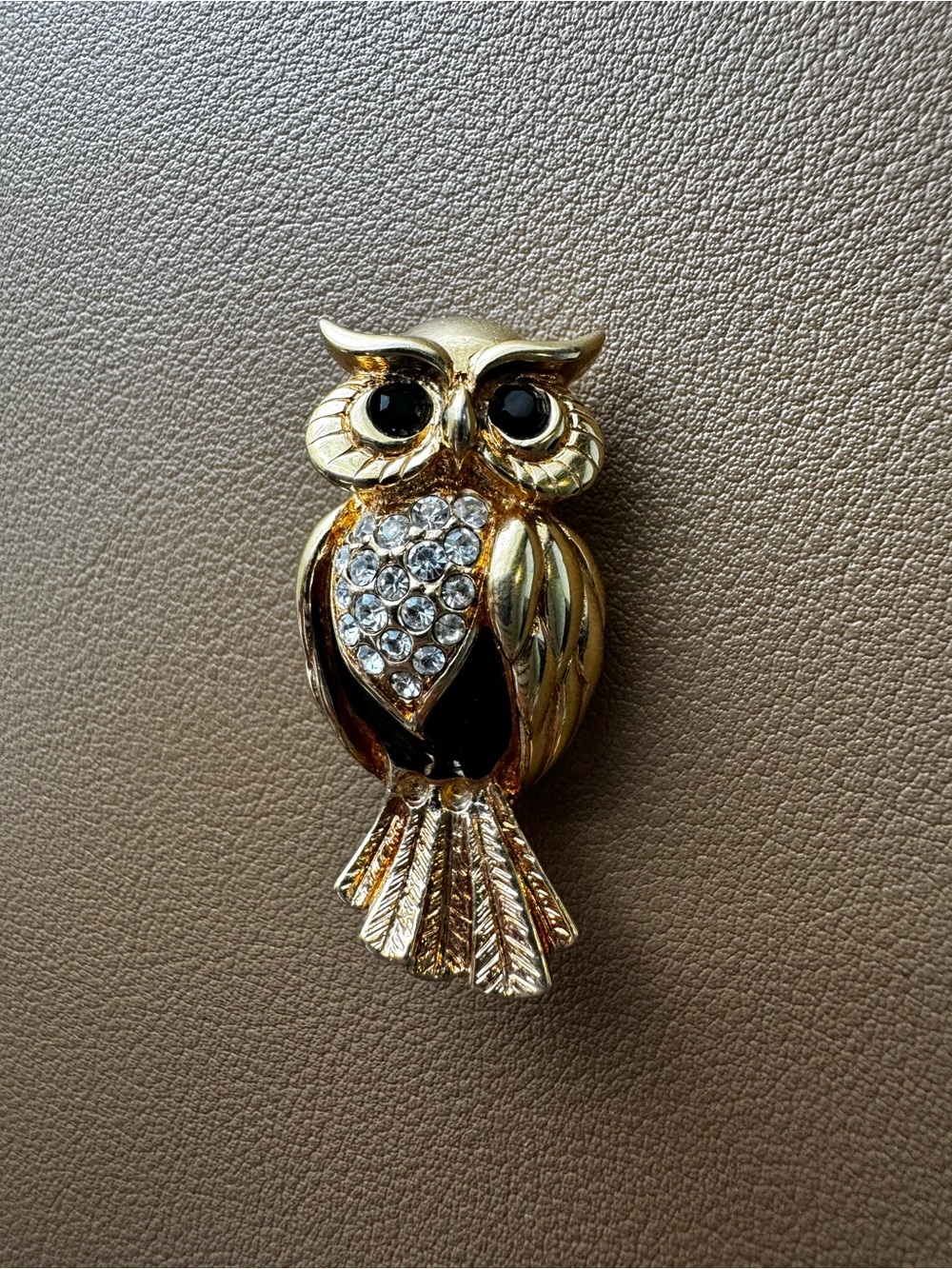 Vintage Swarovski Crystal Owl Brooch Signed Swan Logo Gold Tone Pave Figural Pin - Picture 2 of 8